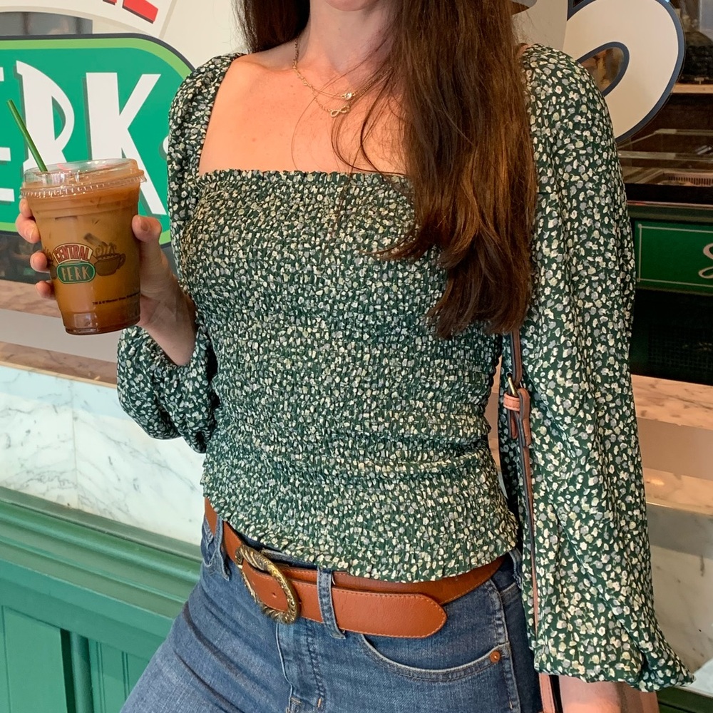 Abercrombie & Fitch Puff Sleeve Blouse